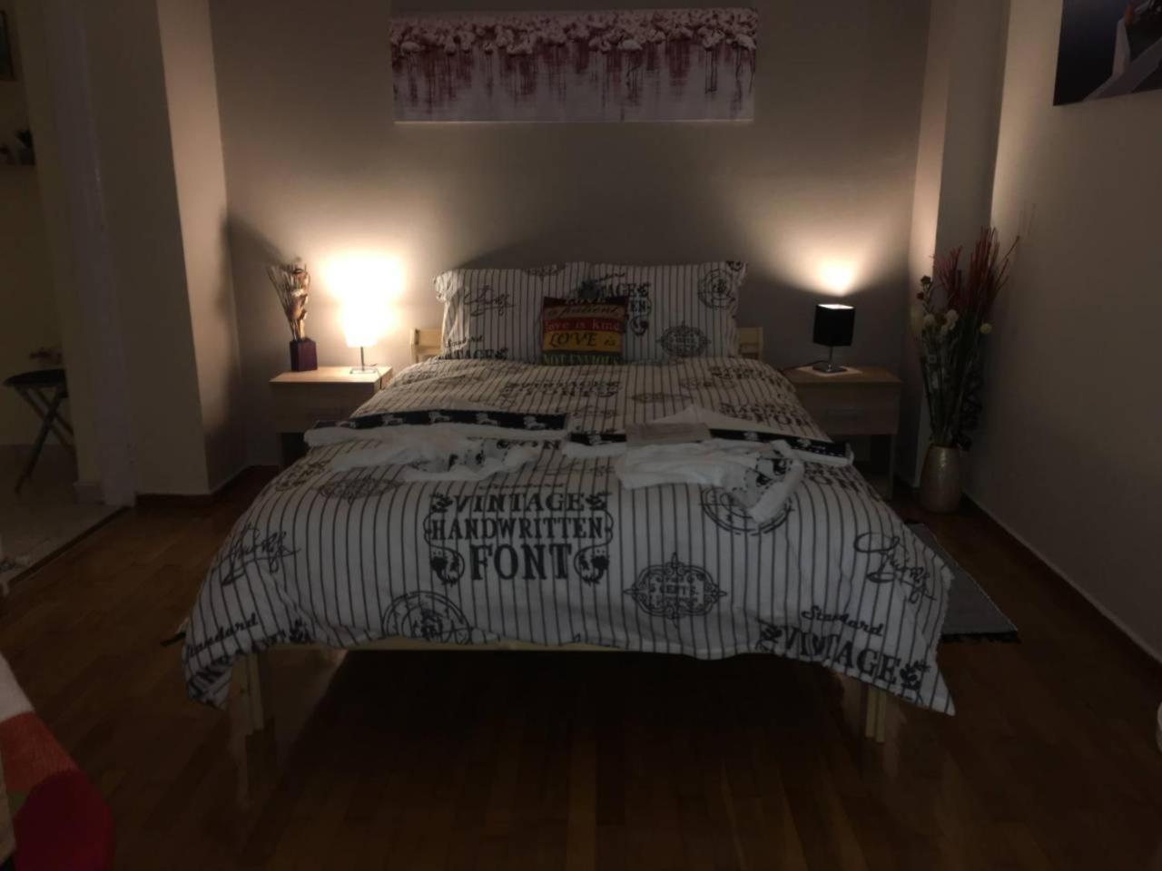 La Vie En Rose Studio,Close To Beach, Paleo Faliro Athènes Extérieur photo